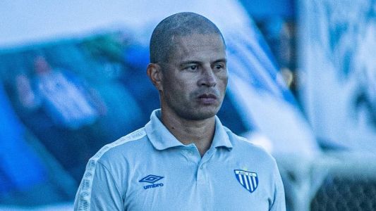 Técnico Alex comandou o Avaí em 2023