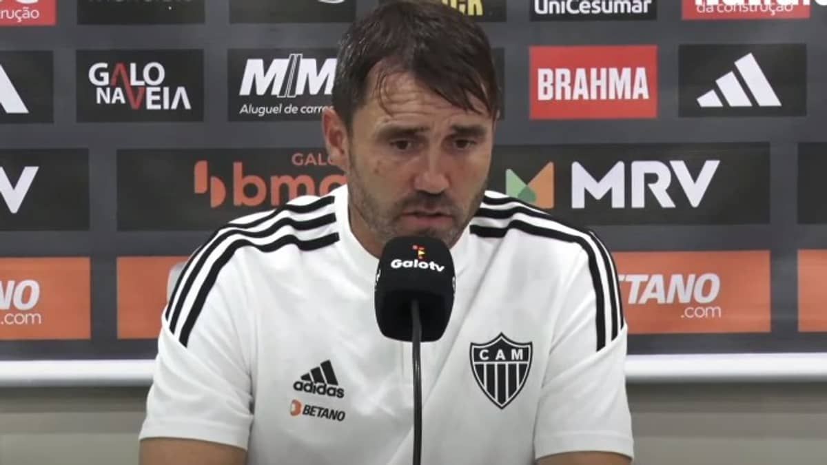 Atlético: Coudet nega 'time ideal' e valoriza elenco: 'titulares não existem para mim'