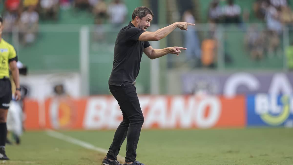 Atlético: Coudet cita rotação do elenco e importância de vitória: ‘é o tempo certo de testar’