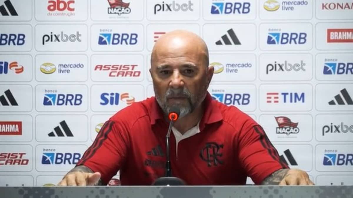 'Não adianta criar mais chances que o rival e não ganhar', diz Sampaoli 