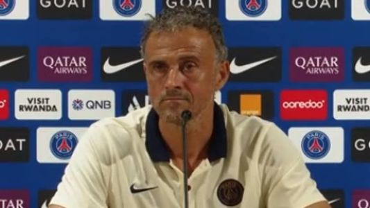 Técnico aumentou rumores de saída de Neymar do PSG