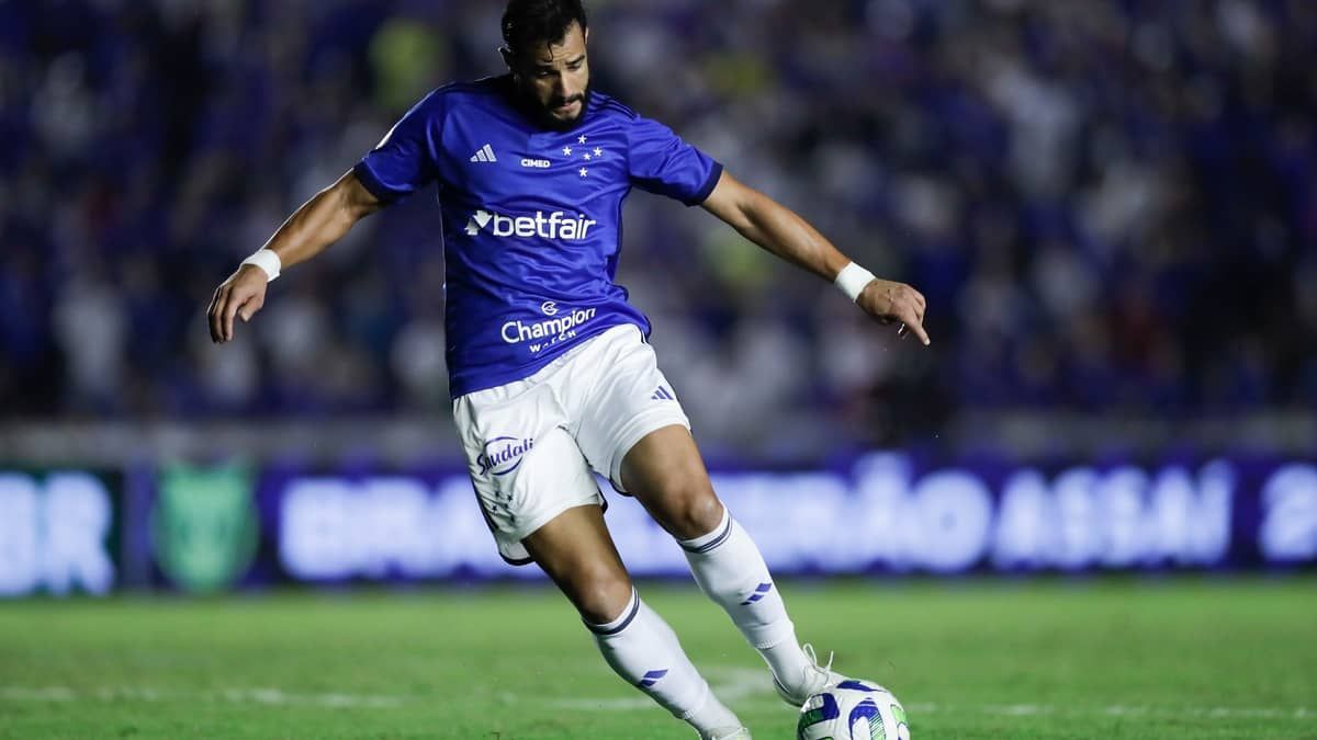 Após derrota no clássico, Pepa vê Cruzeiro com problema no ataque: 'Não pode acontecer'