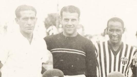 Técnico Floriano Peixoto (à esquerda) e goleiro Kafunga (ao centro)