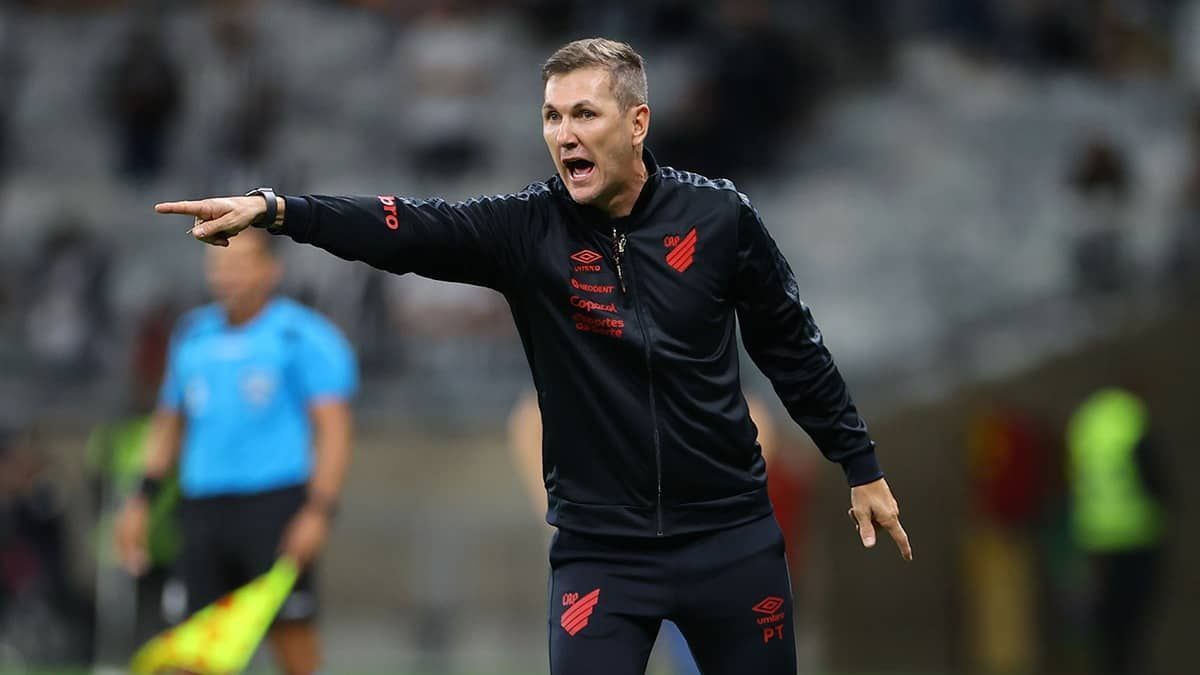 Athletico x Grêmio: veja prováveis escalações para o confronto pela Série A