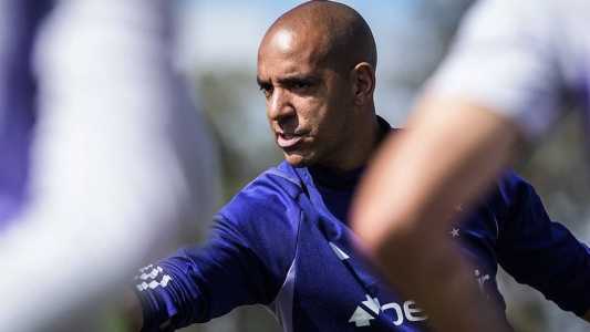 Técnico Pepa tem novidades entre os relacionados