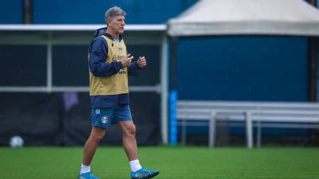 Técnico Renato Portaluppi não divulgou lista de relacionados para enfrentar o Bragantino