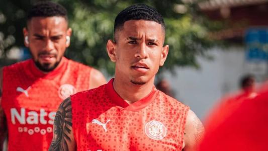 Técnico se derrete por Savinho