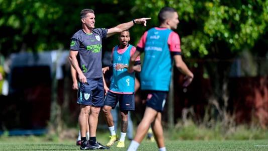 Técnico Vagner Mancini deve levar time reserva do América para o jogo