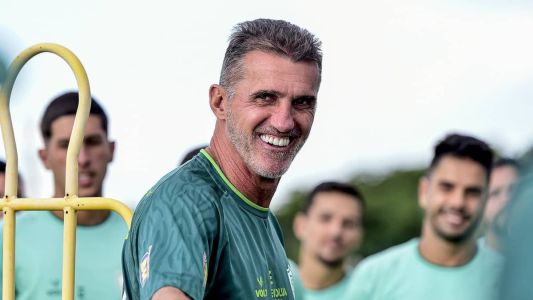 Técnico Vagner Mancini em treinamento pelo América