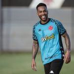 Alex Teixeira é mais um a deixar o Vasco e está livre no mercado