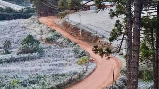 Temperatura ficou abaixo dos zero graus em Monte Verde
