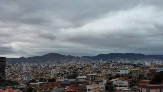 Temperatura mínima pode chegar aos 18°C e a máxima aos 24°C