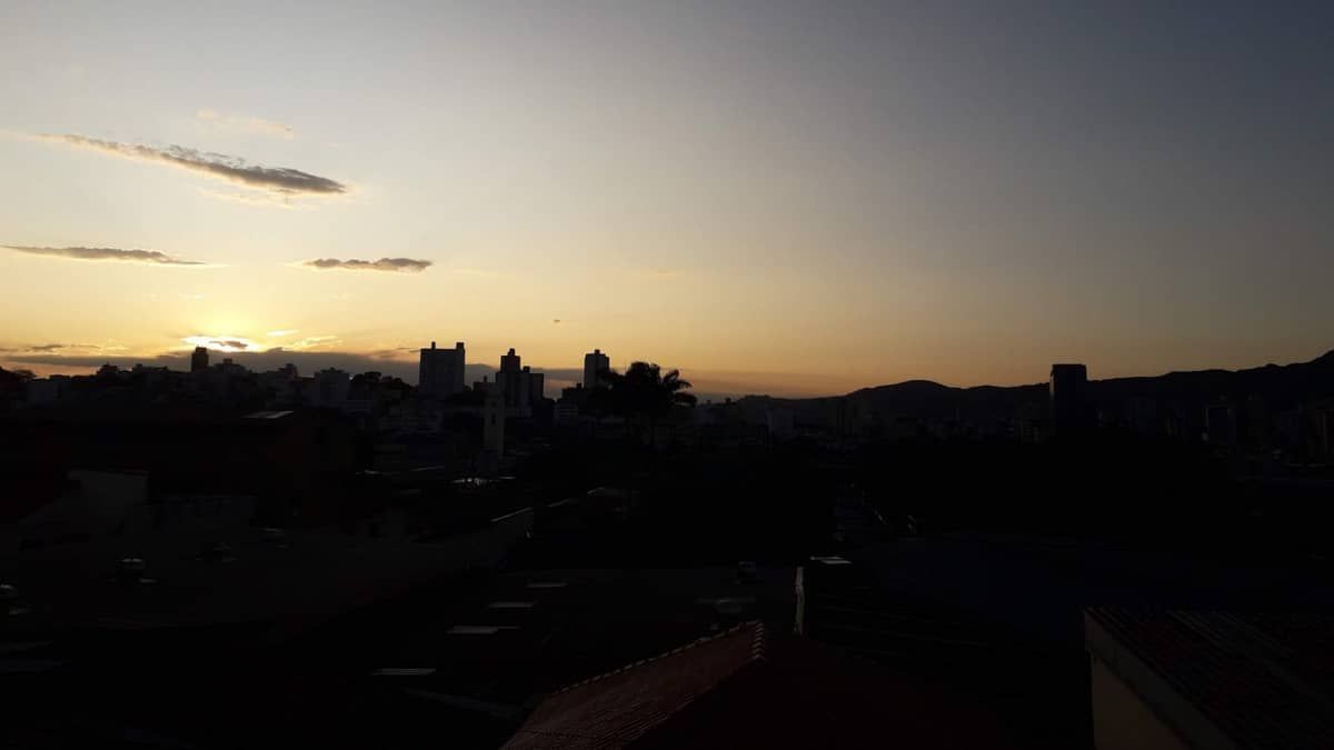 Será que vai fazer frio? Veja como fica o tempo no feriado de Tiradentes em Minas Gerais   