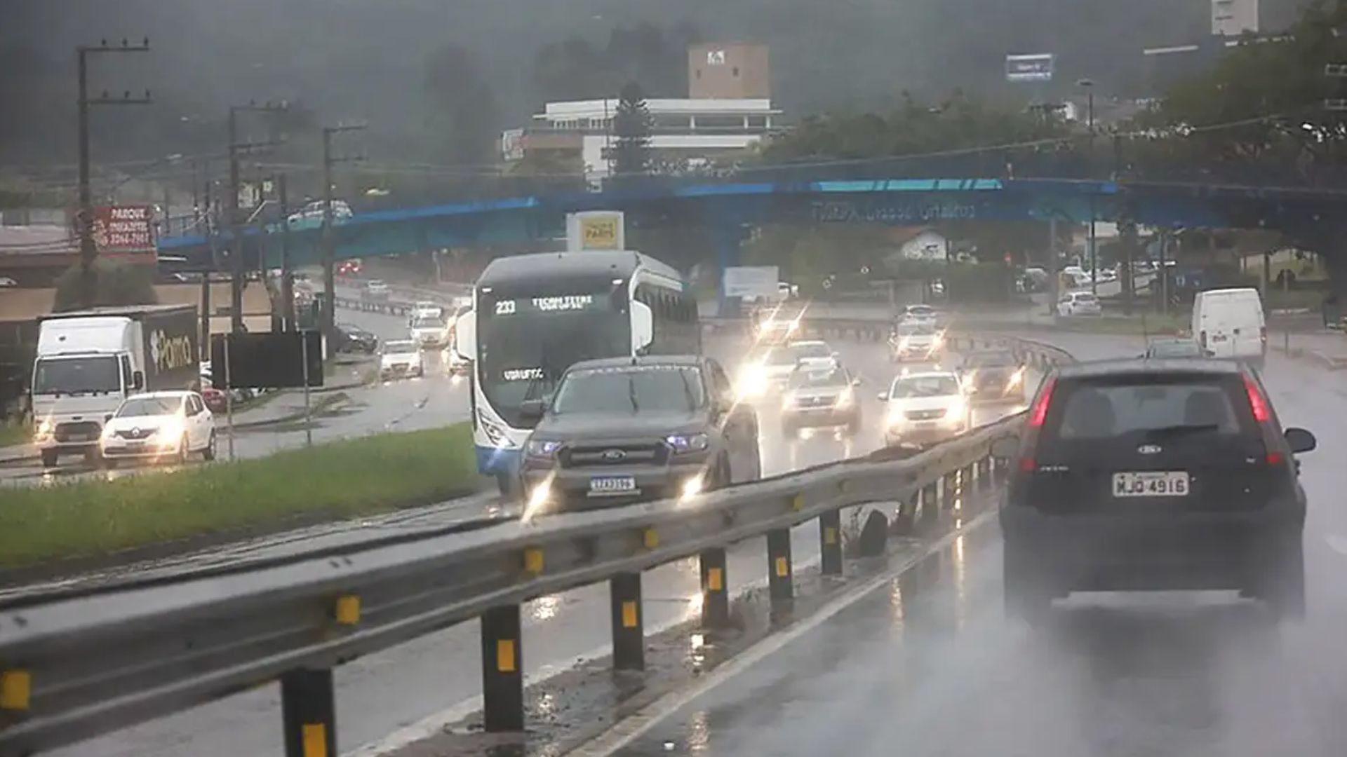 Tempestade com granizo: mais de 300 cidades de Santa Catarina estão em alerta