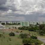 'Perigo': tempestade, granizo e ventos de 100 km/h podem atingir Brasília