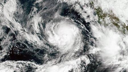 Tempestade se aproxima do México