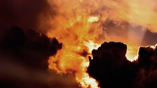 Tempestade solar deve atingir a Terra em 2025