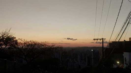 Tempo deve ficar seco até semana que vem