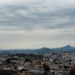 Previsão do tempo: dias quentes contribuem para pancadas de chuva com temperatura de 40°C 