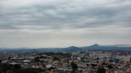 Tempo segue instável em Minas Gerais com intensificação de uma área de baixa pressão