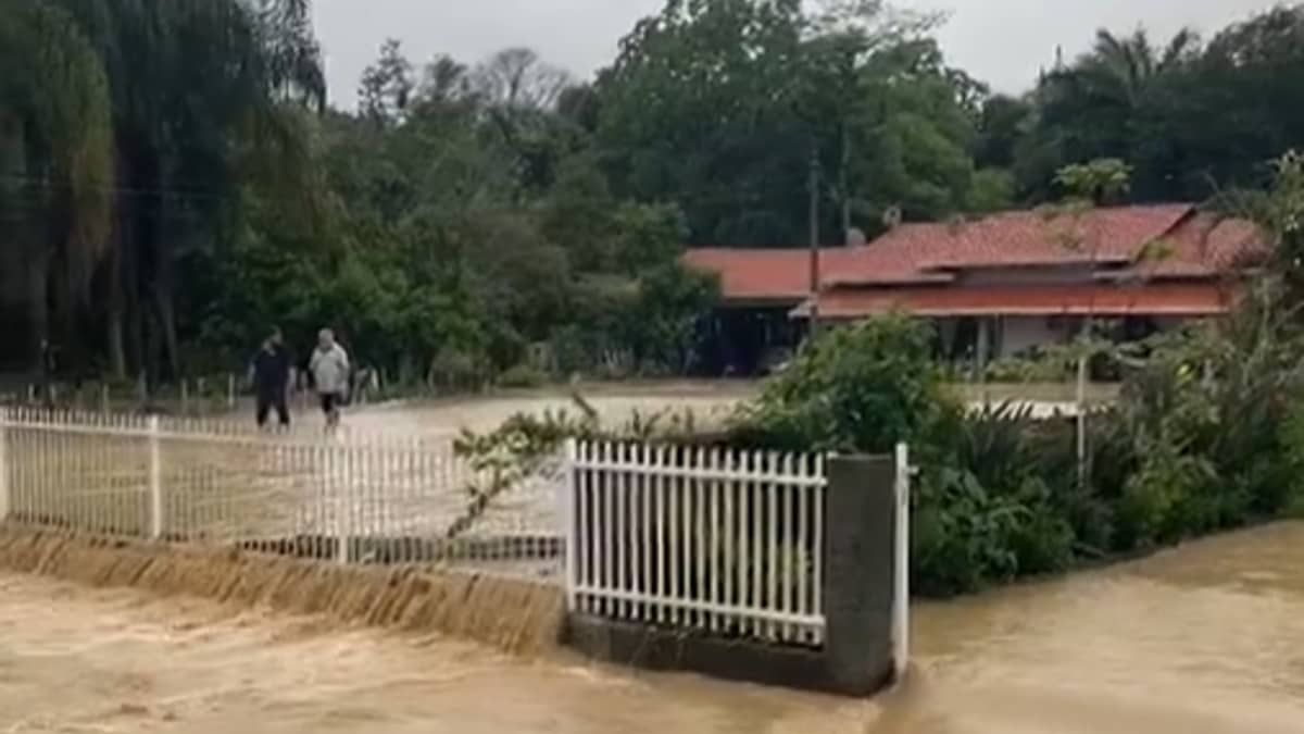 Temporais em Santa Catarina: Defesa Civil mantém alertas para enchentes e deslizamentos