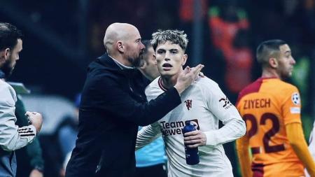 Ten Hag e Garnacho, do Manchester United, partida da Champions League