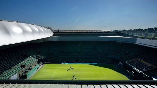 Tenistas de Atletas de Rússia e Belarus foram proibidos de participar da edição do ano passado de Wibledon