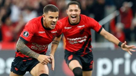 Terans e Vitor Roque decidiram o duelo na Arena da Baixada