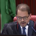 Julgamento no TSE: ministro diz que Bolsonaro agiu de forma 'anormal e imoral'