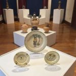 Exposição 'Terra à vista' exibe peças de cerâmica portuguesa em Juiz de Fora