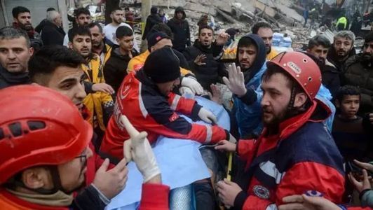 Terremoto deixou ao menos 1,5 mil mortos na Turquia e na Síria