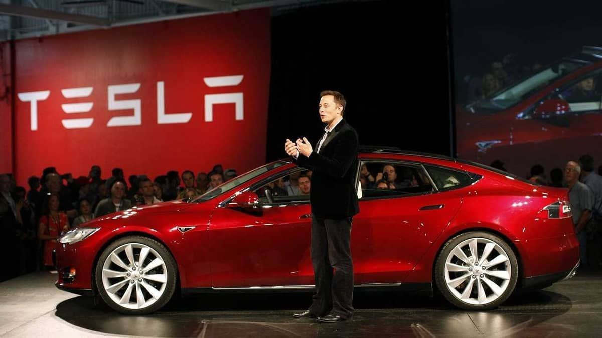 Tesla faz recall de quase 363 mil carros nos EUA