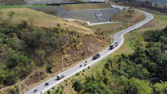 Teste de escolta com o ônibus do Atlético, saindo da Cidade do Galo até a Arena MRV