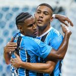Atacante do Grêmio se lesiona e será desfalque contra o Atlético no Brasileirão