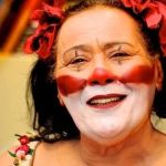 Teuda Bara comemora os 40 anos de carreira no cinema com um novo filme 