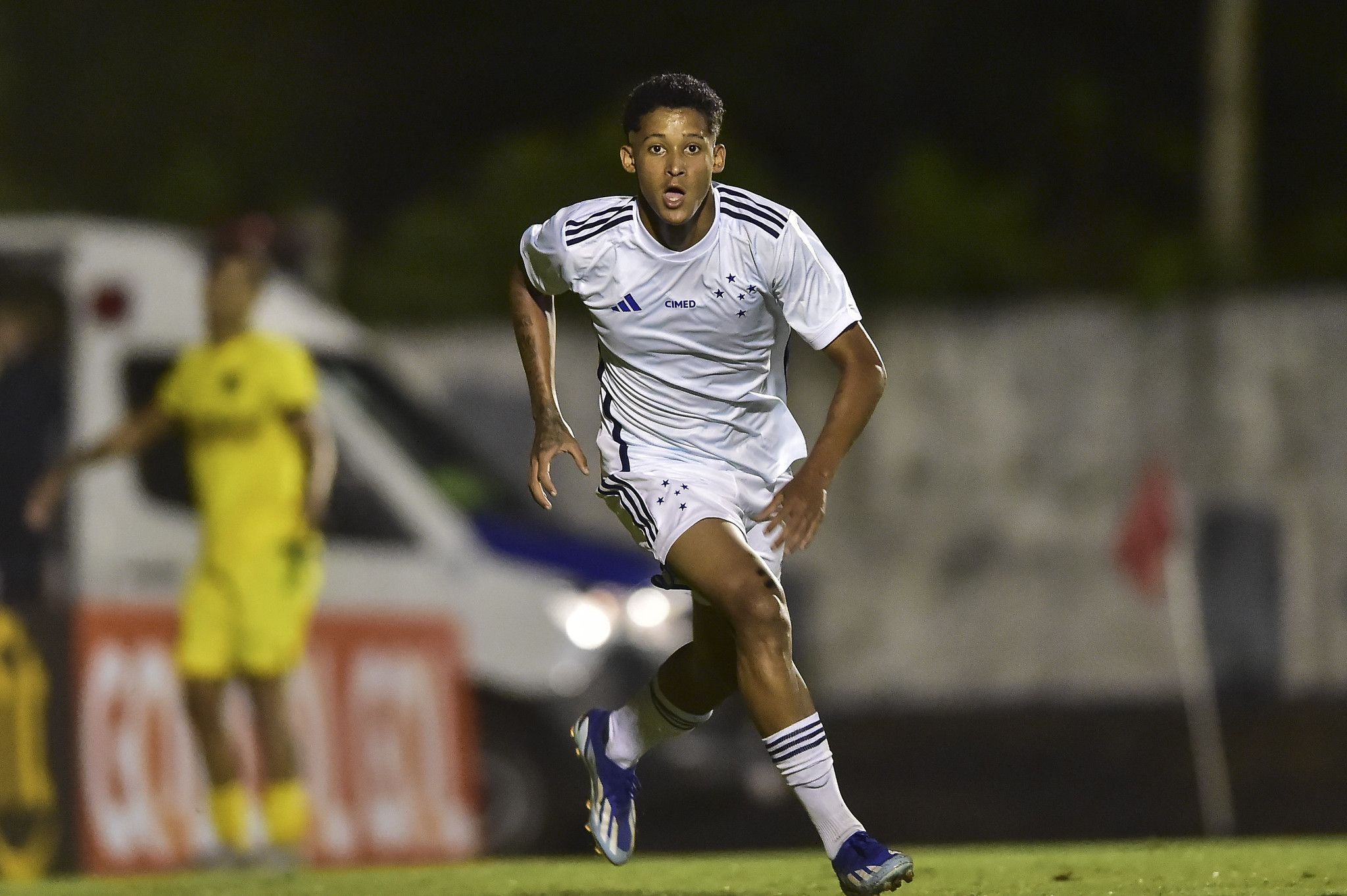 Cruzeiro vence Madureira-RJ e avança à terceira fase da Copinha