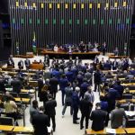 Nova votação do marco fiscal na Câmara vai ficar para o fim do mês, dizem líderes partidários