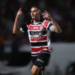 Após deixar Santa Cruz, Galhardo recebe propostas de times de Minas, Rio e São Paulo