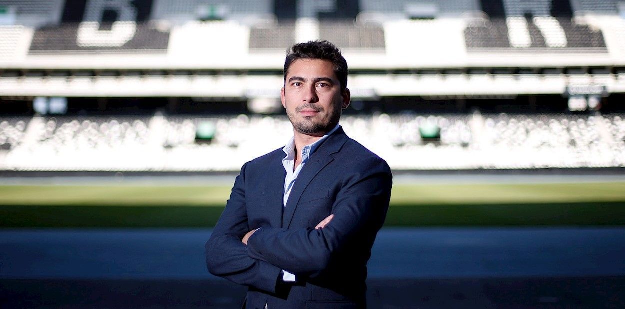 Braço direito de John Textor no Botafogo é escolhido para cargo na Fifa