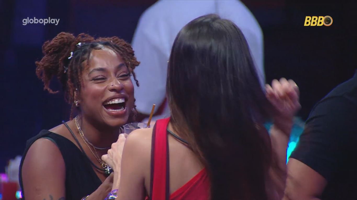 Vitória ganha presente da direção do BBB 25 e se surpreende com o conteúdo