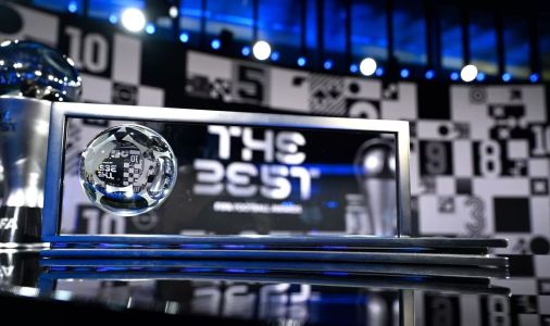 Troféu do Prêmio Puskás