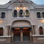 Feira de artesanato da Aminarte acontece no Theatro Capitólio em Varginha