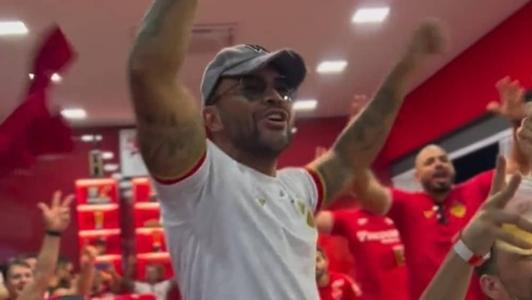 Thiago Brava é torcedor fanático do Vila Nova