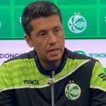 Cotado no Cruzeiro, Thiago Carpini renova contrato com o Juventude até 2024
