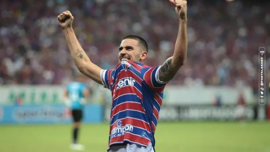 Thiago Galhardo, atacante do Fortaleza, quer estádio cheio contra o Atlético, pelo Brasileiro