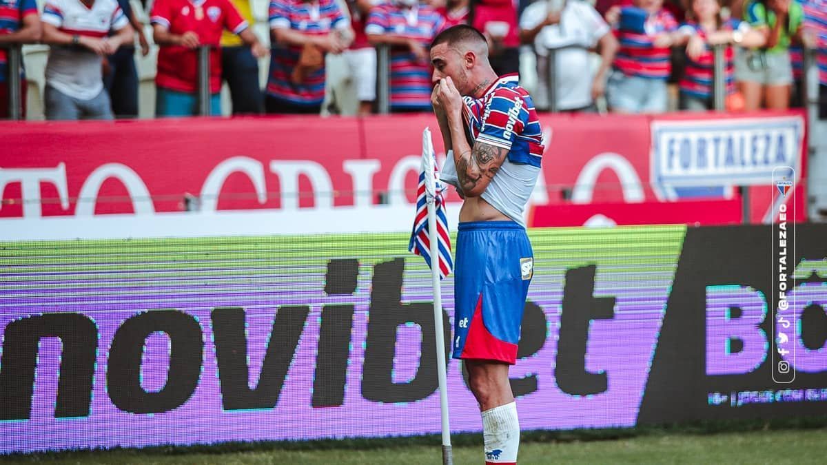 Galhardo revela dor, se emociona e exalta vitória do Fortaleza