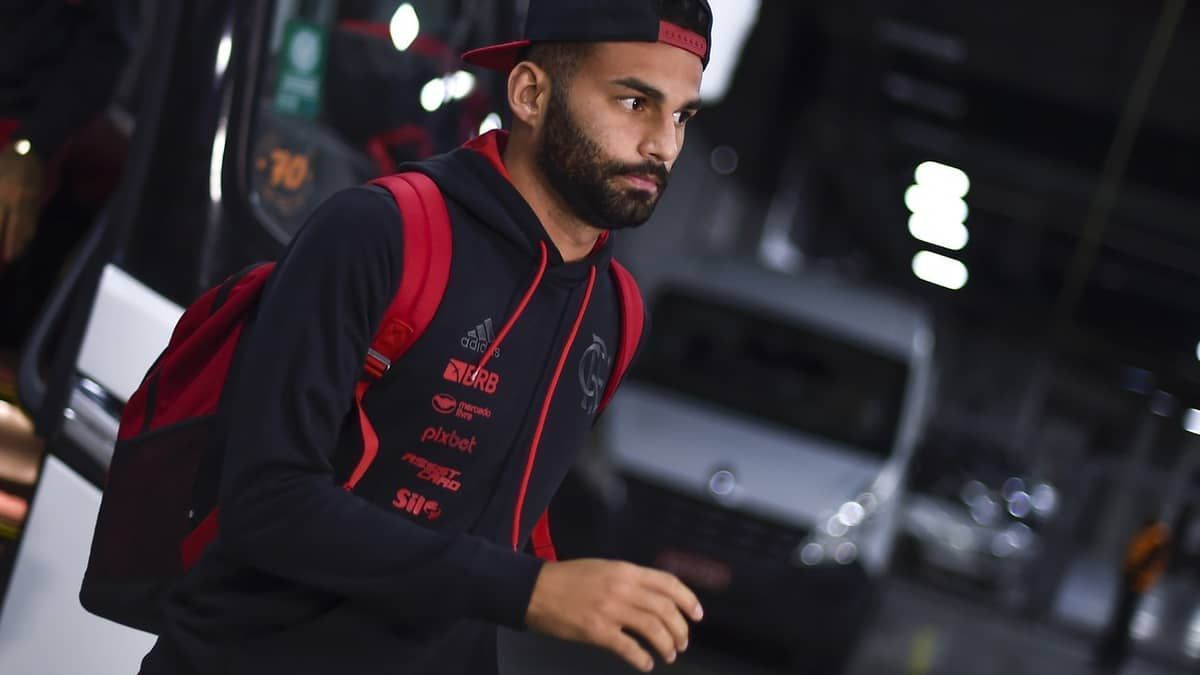 Volante se recupera e reforça o Flamengo contra o Bahia