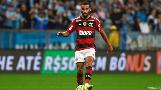 Thiago Maia fez o segundo gol do Flamengo na Arena do Grêmio