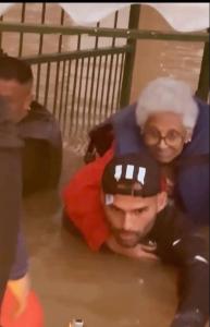 Thiago Maia, do Inter, resgata idosa ilhada por enchente no RS