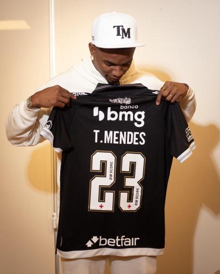 Thiago Mendes vai reforçar o Vasco por dois anos e meio